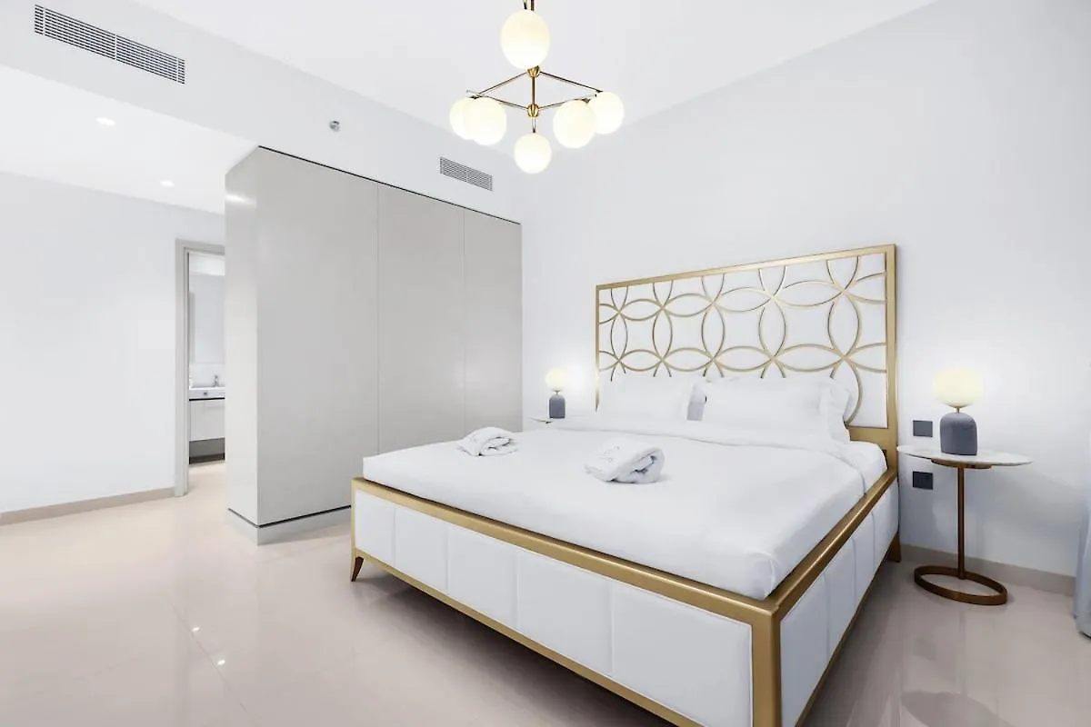 Apartment First Class 2Br Dubai Skyline & Sea Views
