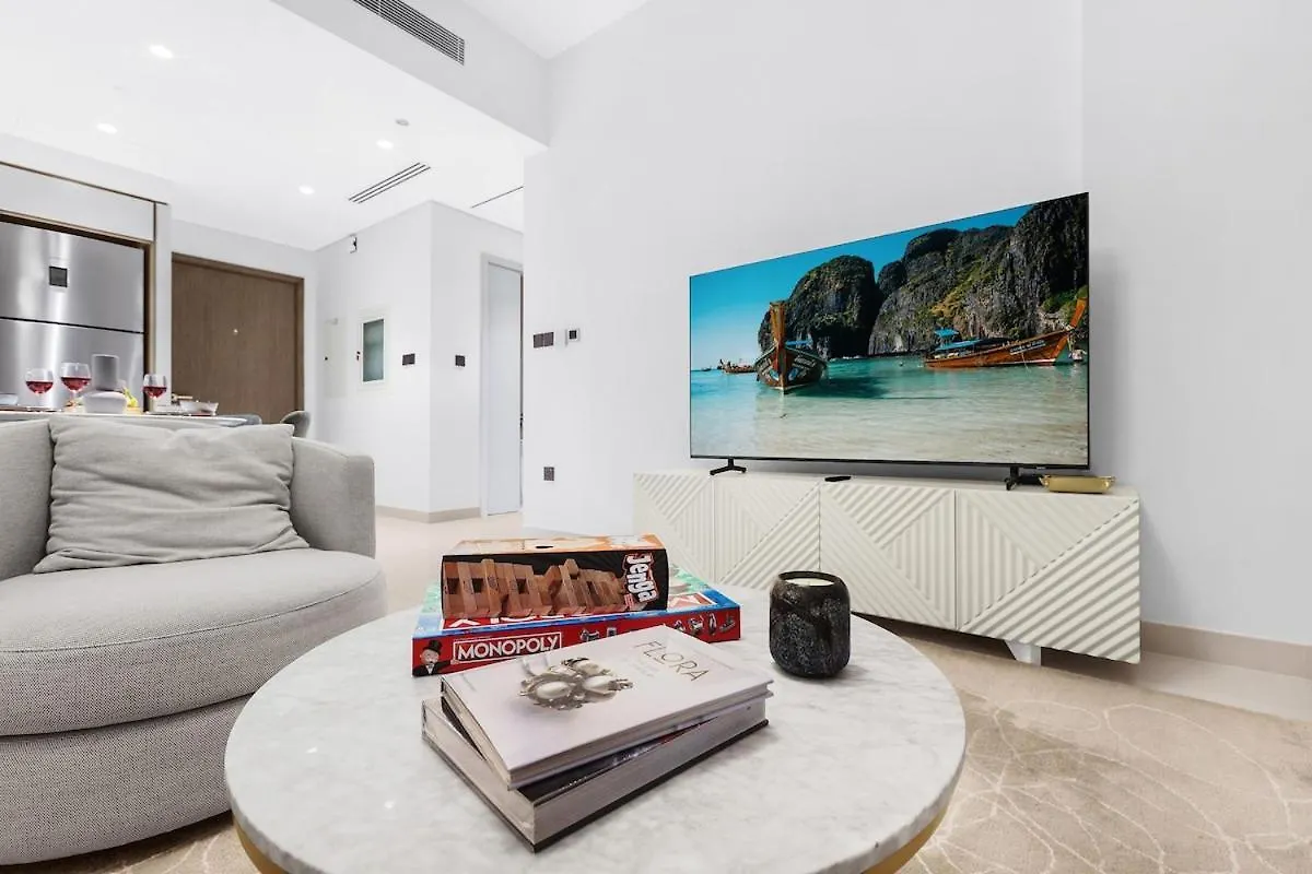 Apartment First Class 2Br Dubai Skyline & Sea Views