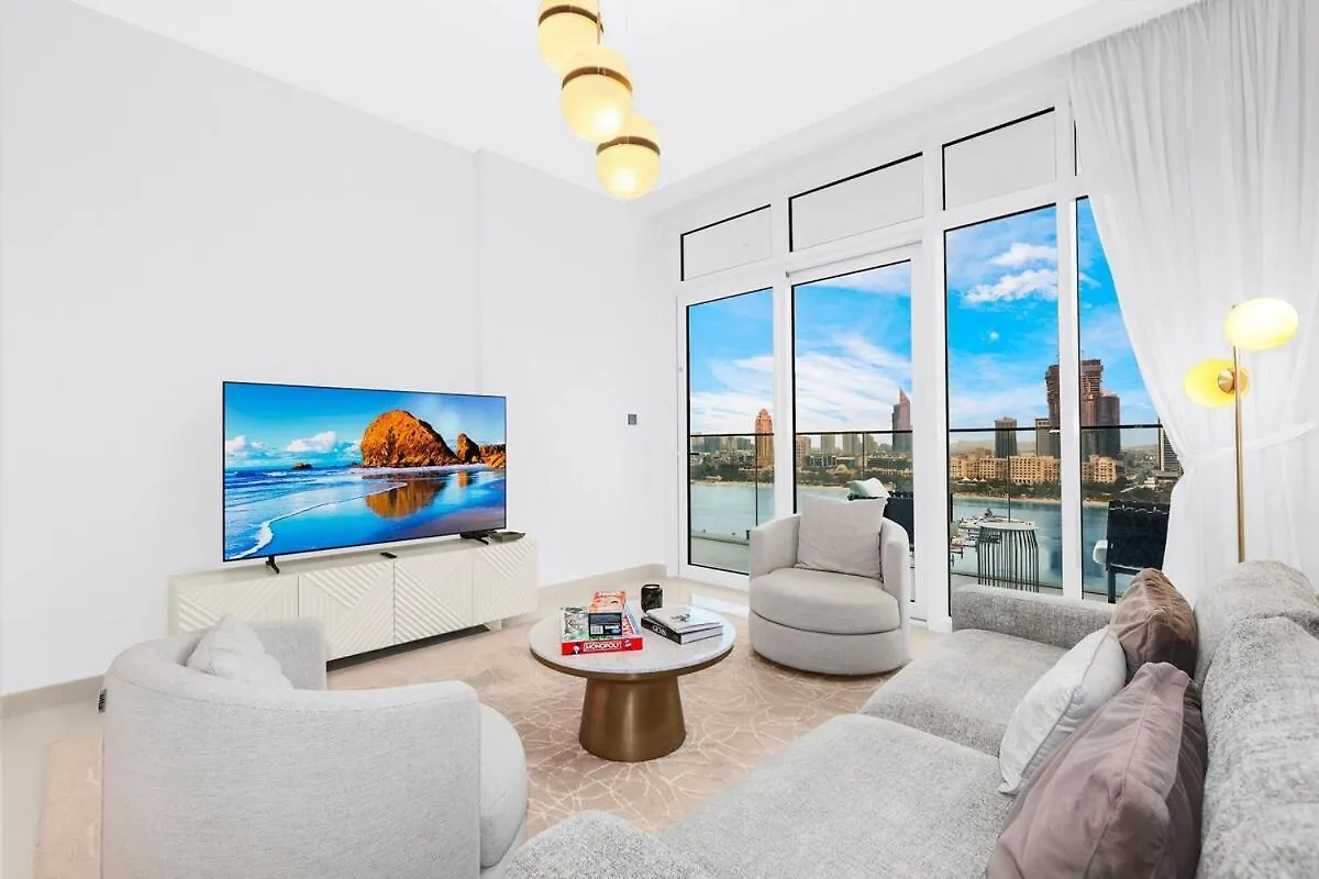 First Class 2Br Dubai Skyline & Sea Views