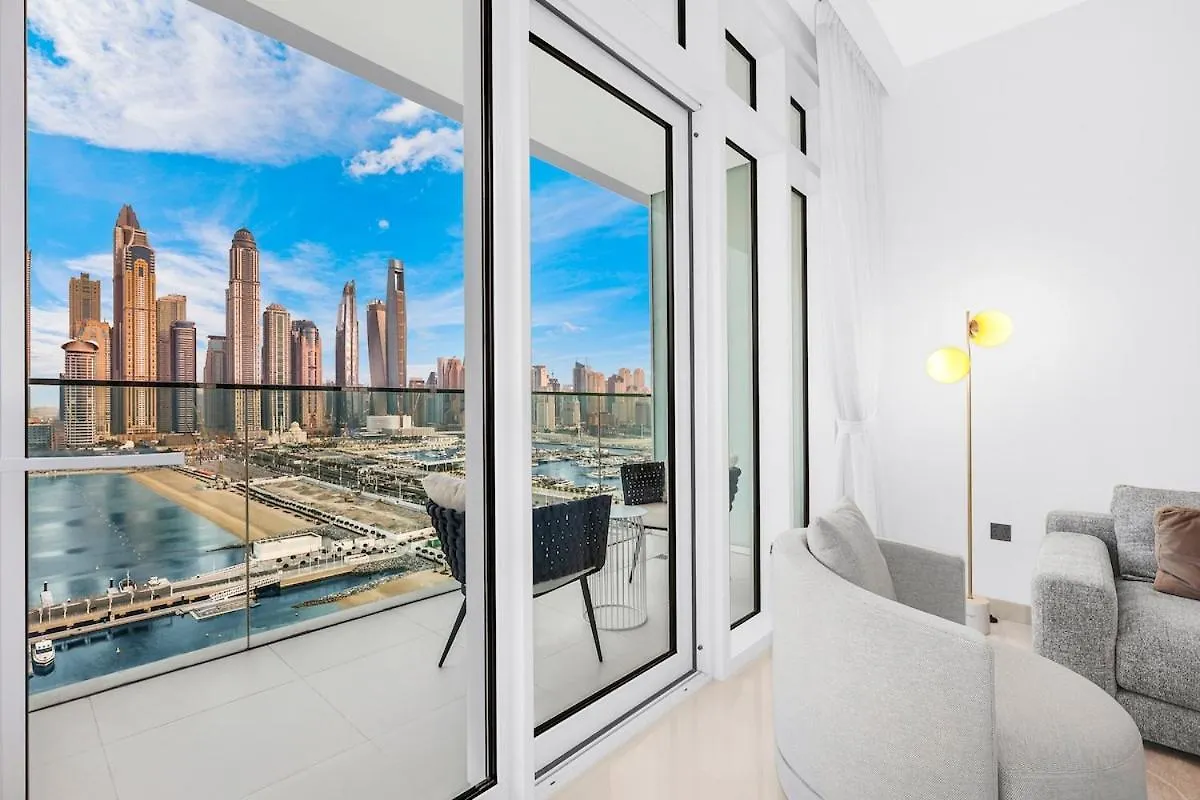 Apartment First Class 2Br Dubai Skyline & Sea Views